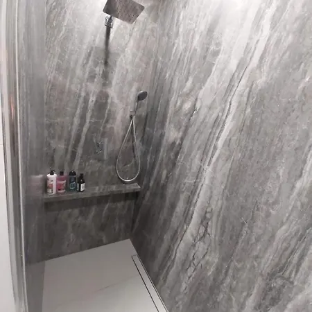 Wizjonerów Luxury Apartment&garage Apartament *