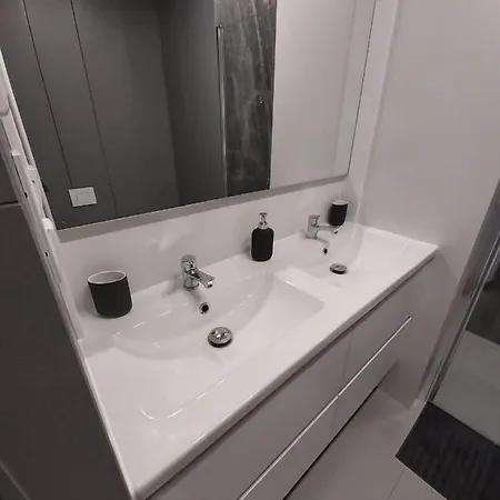 Wizjonerów Luxury Apartment&garage * Kraków